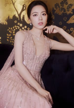 赵今麦鎏金溢彩间